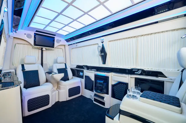 Mercedes Sprinter ( for 1/13 Person )